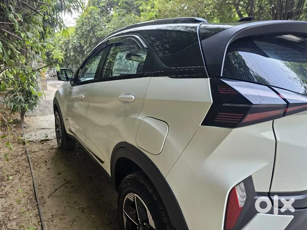 Tata Nexon  Ev Emp Top Lr 2024