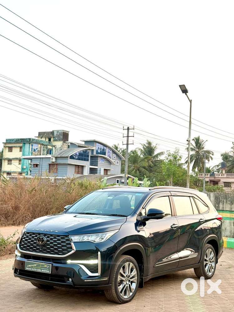 Toyota Innova Hycross 2.0 Zx (o) Hybrid 7 Str, 2023, Petrol