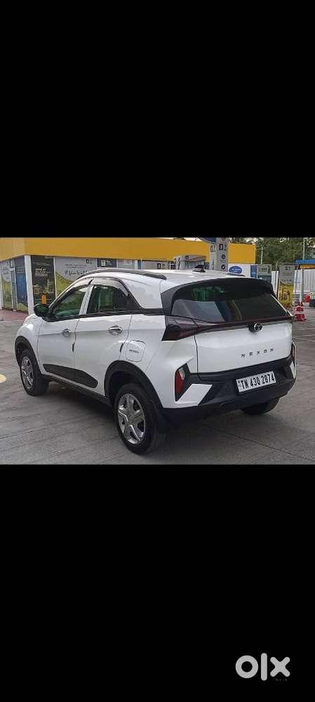 Tata Nexon 1.2 Revotron Xm Plus (s), 2024, Petrol
