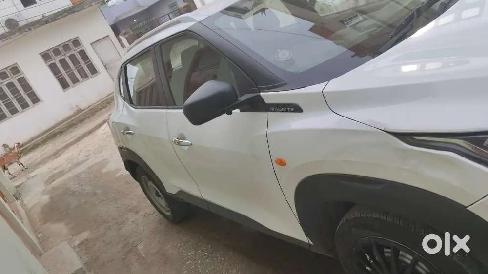 Nissan Magnite 2025 Petrol 35000 Km Driven