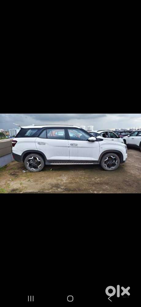 Hyundai Alcazar 2.0 Signature (o) Petrol At 6 Str, 2023, Petrol