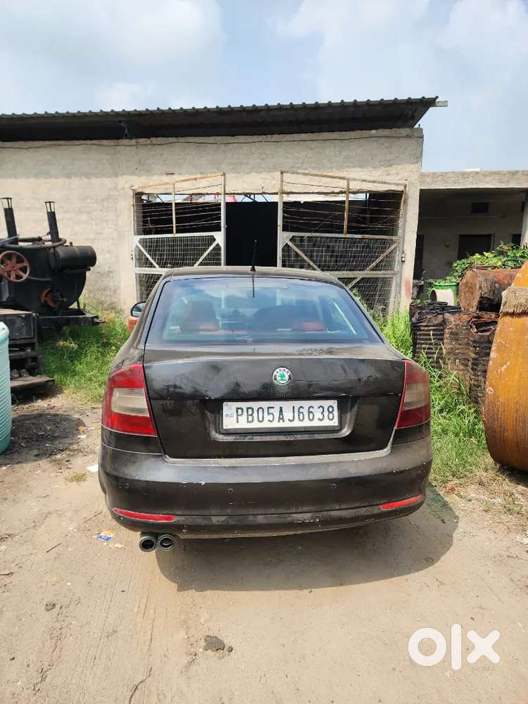 Skoda Laura Elegance 2011 Diesel Car