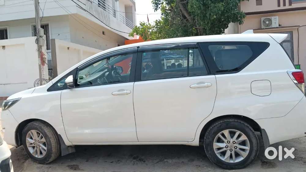 Toyota Innova Crysta