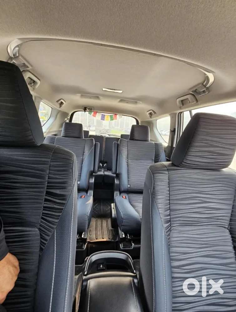 Toyota Innova Crysta 2023 Petrol Car