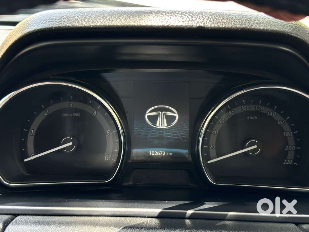 Tata Hexa 2.2 Xt 4x2 7 Str, 2017, Diesel