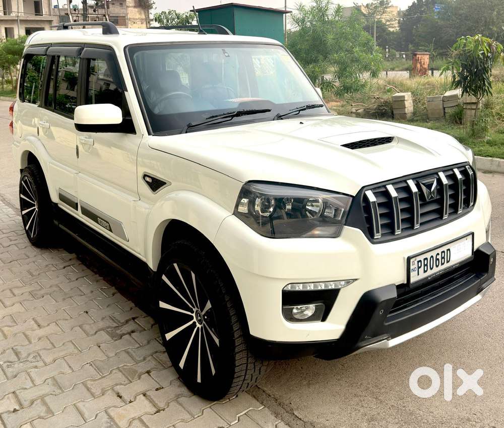 Mahindra Scorpio Classic 2.2 S 11 Mt 7 Str, 2023, Diesel
