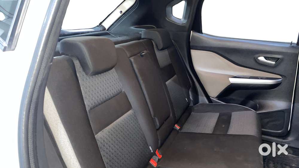 Nissan Magnite Xv Turbo, 2023, Petrol