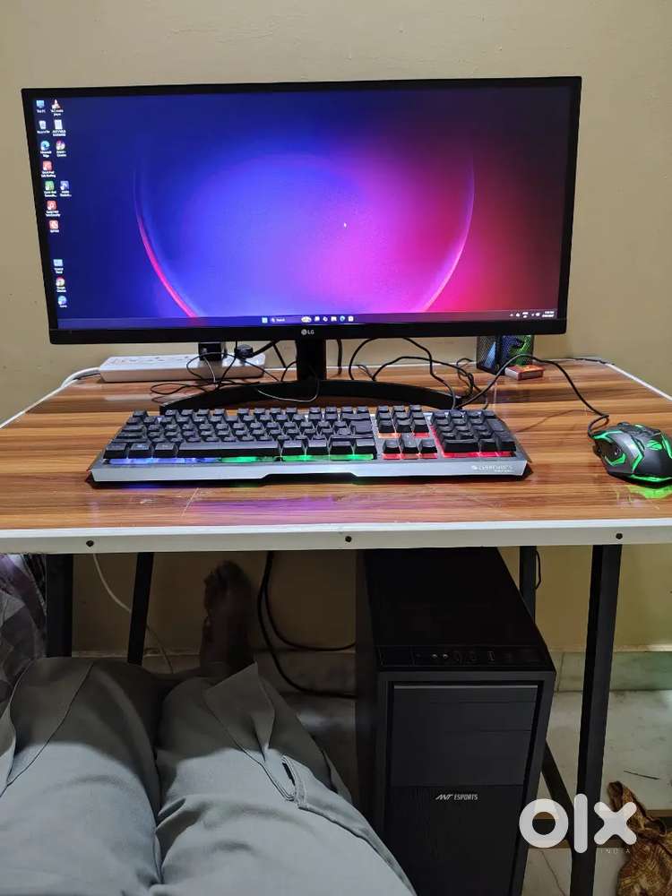 Monitor 73cm ultra wide