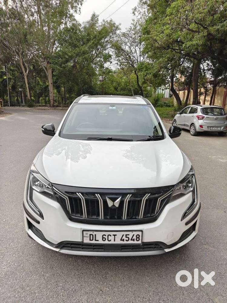 Mahindra Xuv700 2.0 Ax 5 Petrol Mt Str, 2023, Petrol