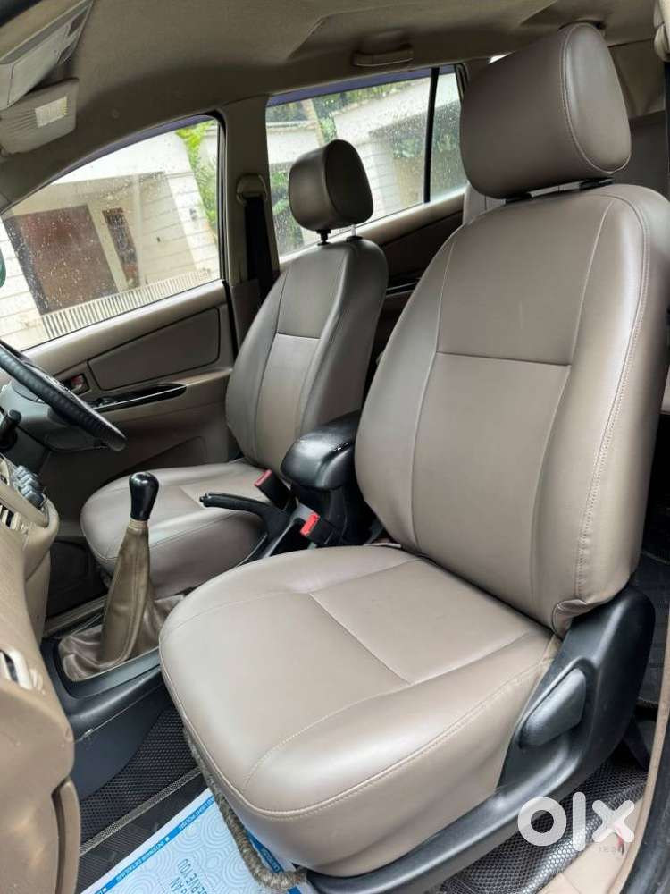 Toyota Innova 2.5 Gx (diesel) 8 Seater, 2015, Diesel