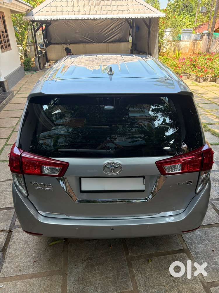 Toyota Innova Crysta 2018 Diesel Well Maintained