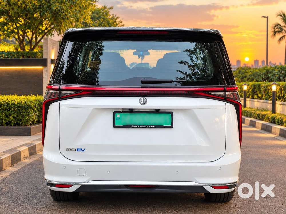 Mg M9 Presidential Limo, 2025, Electric