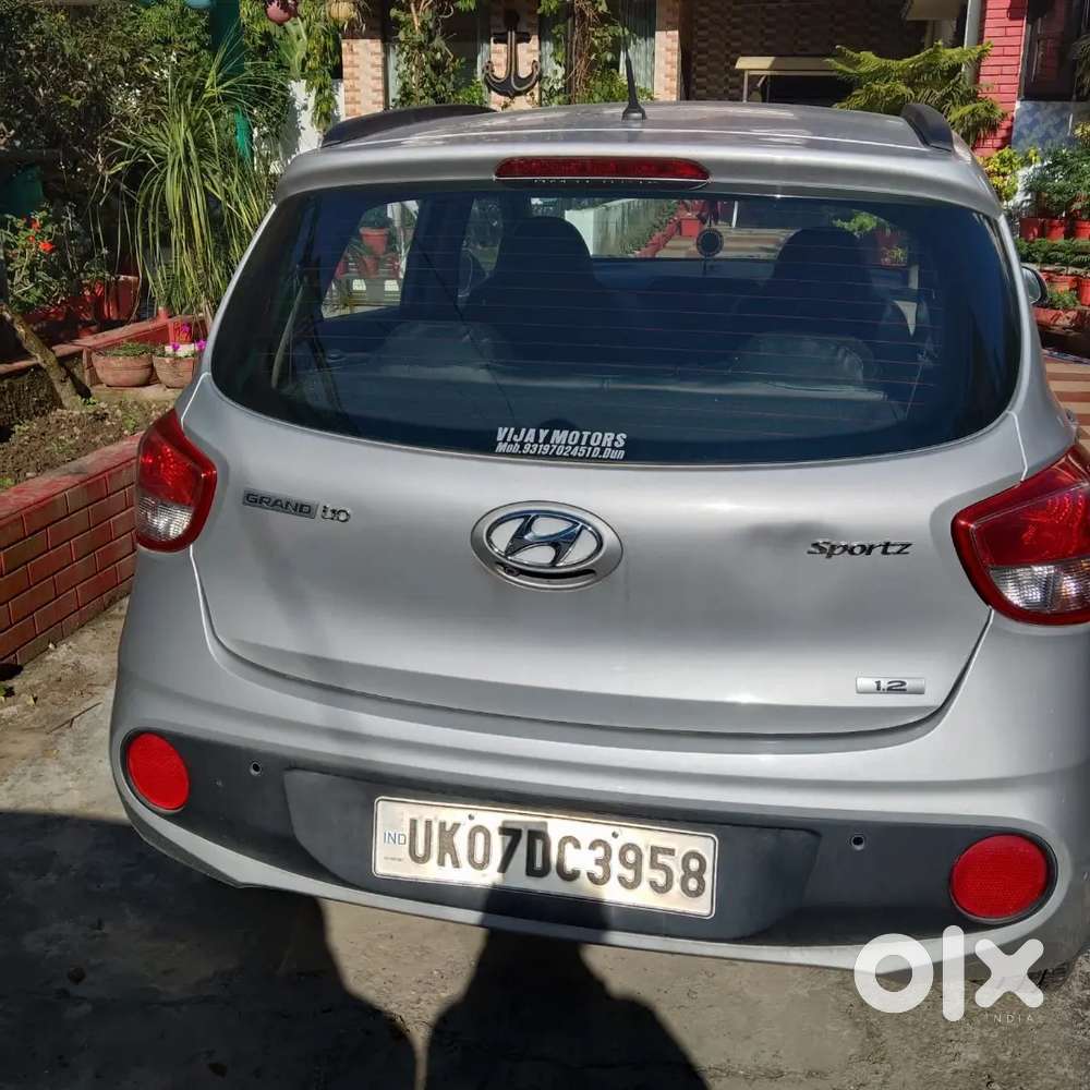 Hyundai Grand I10 Sportz 2017 Single Owner Good Condition