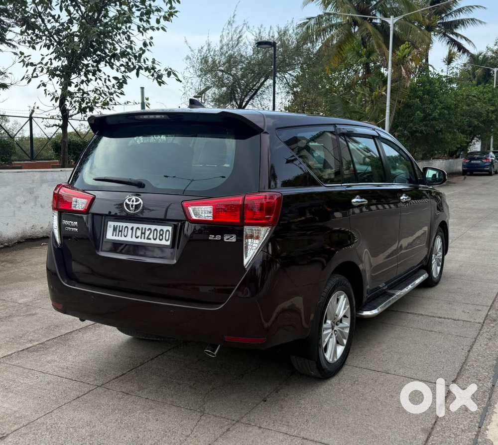 Toyota Innova Crysta Zx At 2016 Diesel Well Maintained
