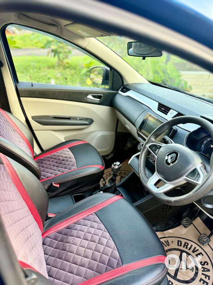 Renault Triber Rxz, 2023, Petrol