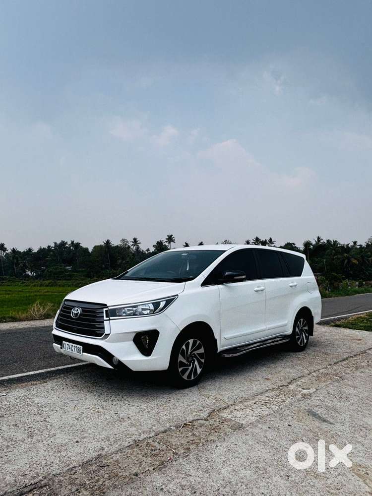 Toyota Innova Crysta 2.4 G Mt 8s, 2017, Diesel