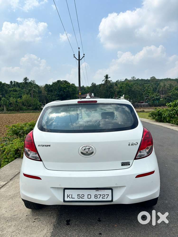Hyundai I20 Sportz Petrol 2012