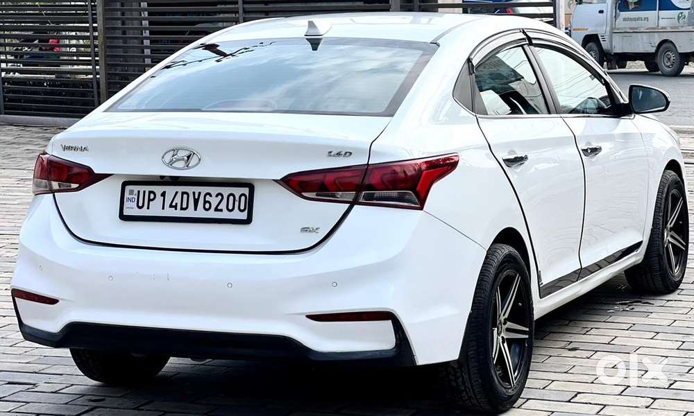 Hyundai Verna Diesel 2018 Top Model