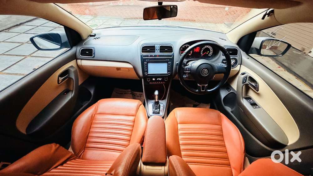 Volkswagen Vento 1.2 Tsi Highline Plus At, 2014, Petrol