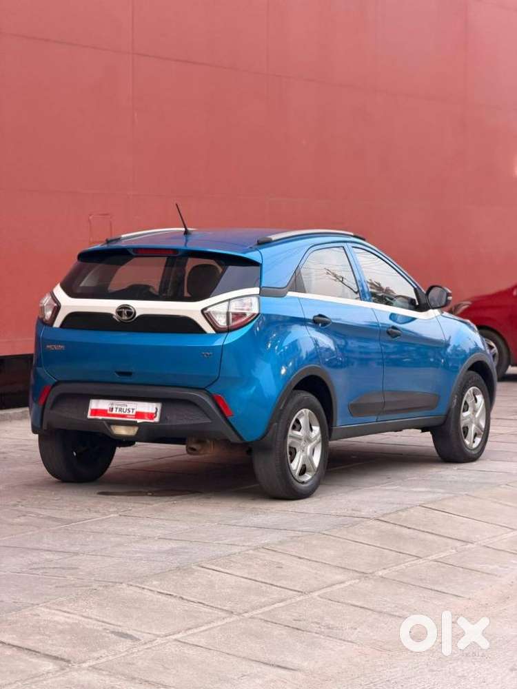 Tata Nexon, 2018, Petrol