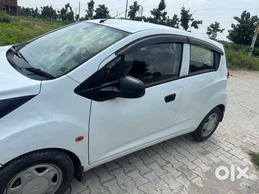 Chevrolet Beat Petrol 2016