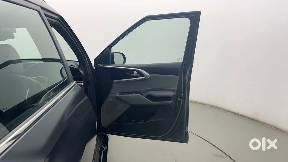Kia Carens X Line 1.5 Turbo Petrol Dct 6 Str, 2023, Petrol