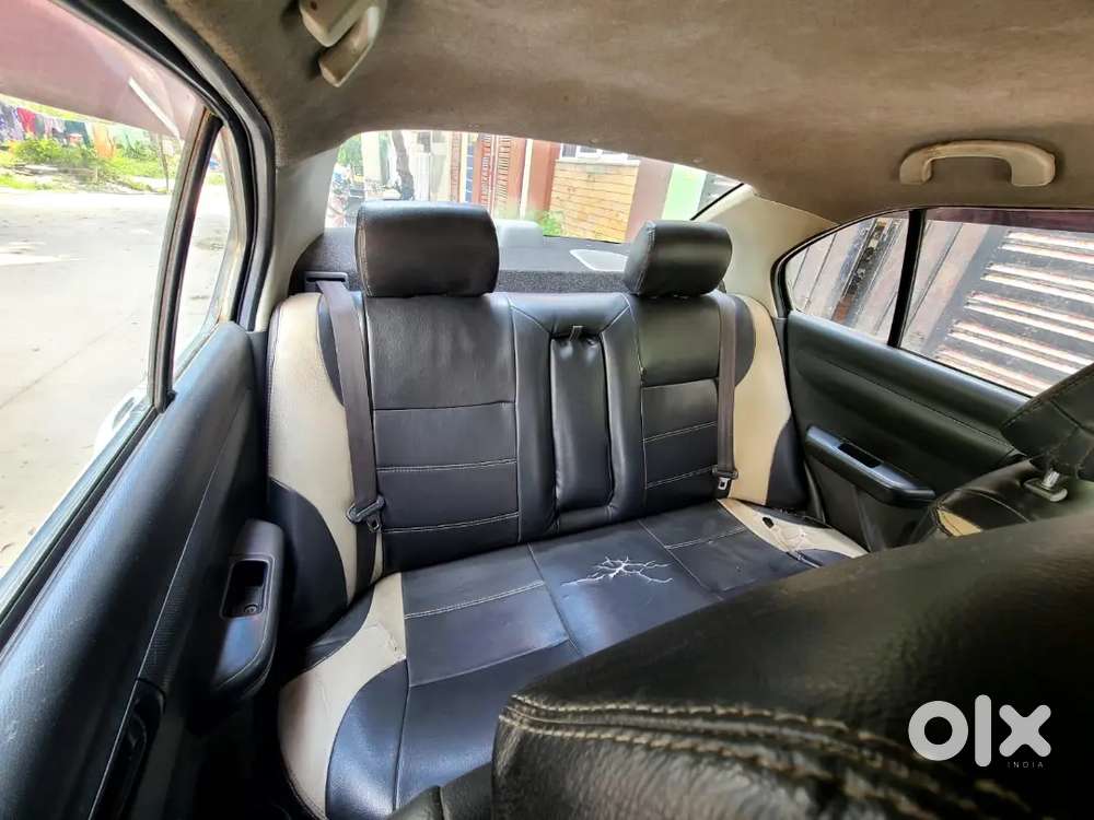 Maruti Suzuki Dzire 2015 Diesel 273303 Km Driven