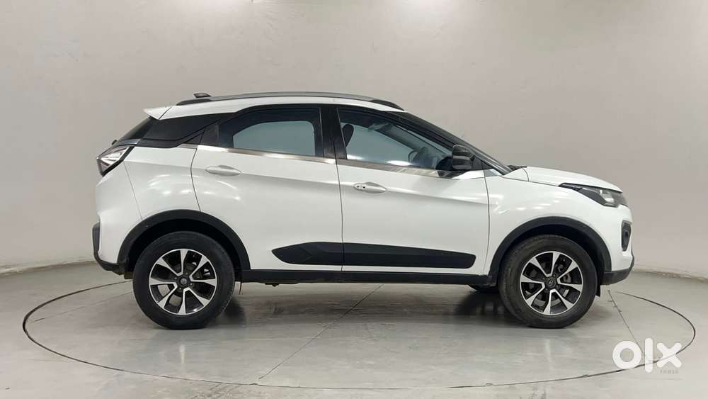 Tata Nexon 1.2 Revotron Xza Plus, 2021, Petrol