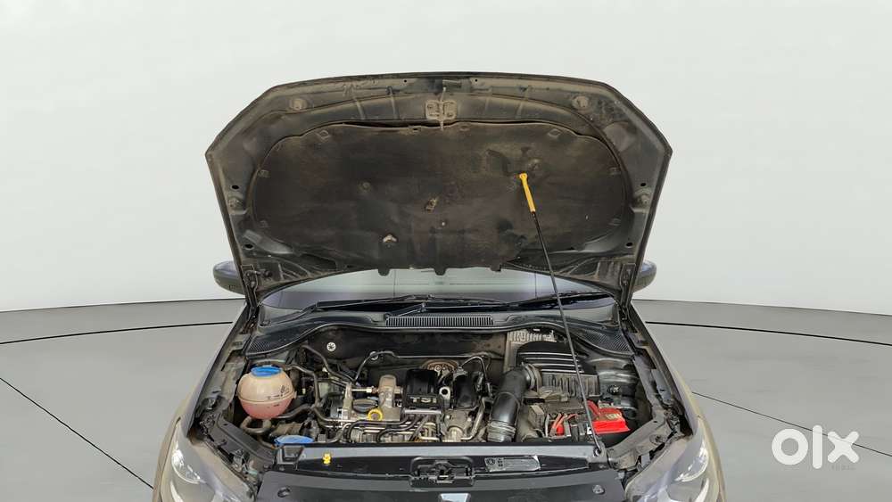 Volkswagen Vento 1.2 Tsi Highline Plus At, 2017, Petrol