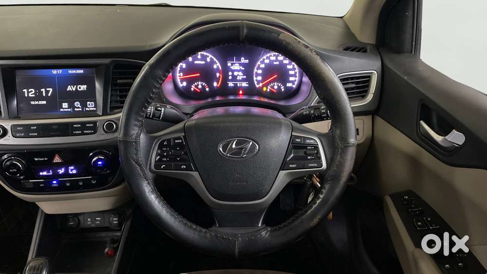 Hyundai Verna 1.6 Vtvt Sx, 2018, Petrol