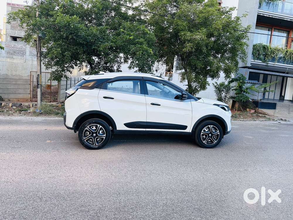 Tata Nexon 1.2 Revotron Xm (s), 2021, Petrol