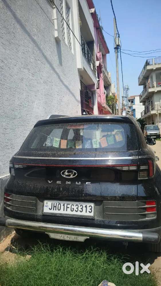 Hyundai Venue 2023 Petrol 38000 Km Driven