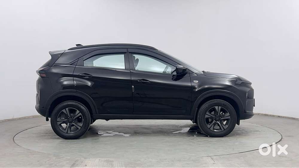 Tata Nexon Creative Plus 1.2 Petrol 6mt Dark Edition, 2024, Petrol