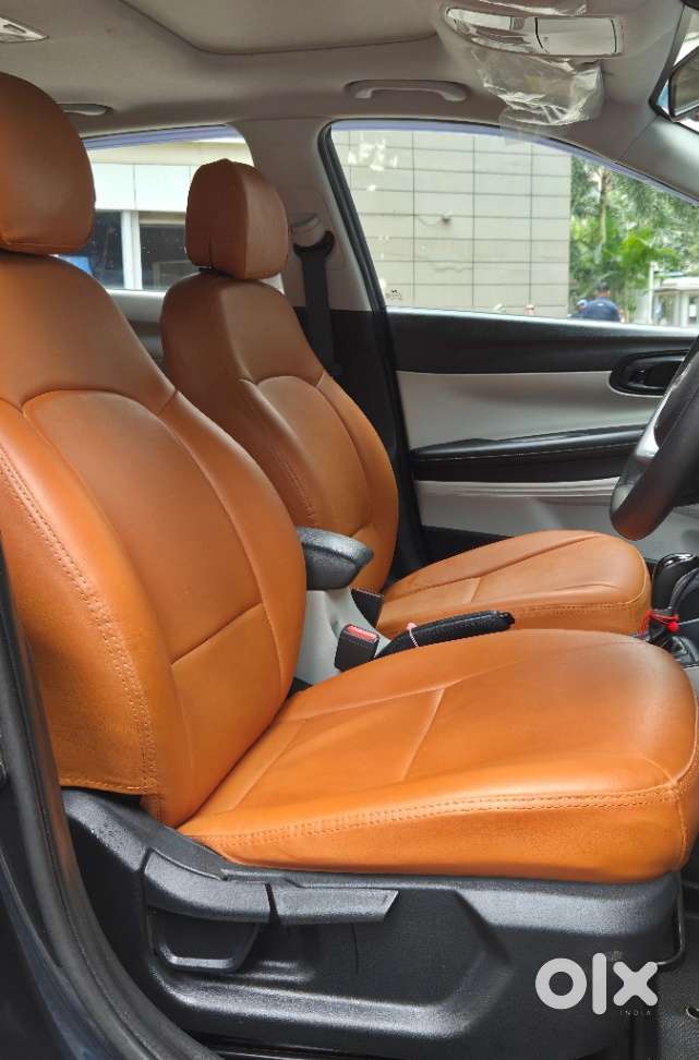 Hyundai I20 Asta (o) 1.2 Ivt Dual Tone, 2024, Petrol