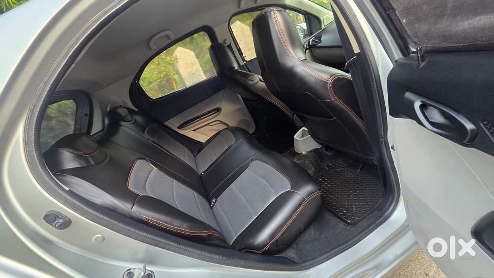 Tata Tiago 1.2 Revotron Xt (o), 2017, Petrol