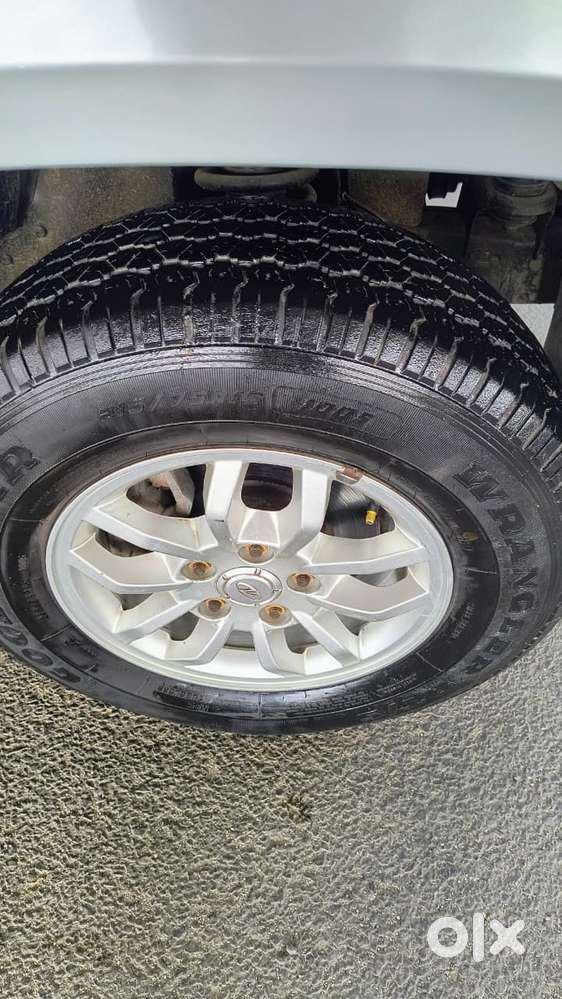 Mahindra Tuv 300 Mhawk100 T8, 2017, Diesel