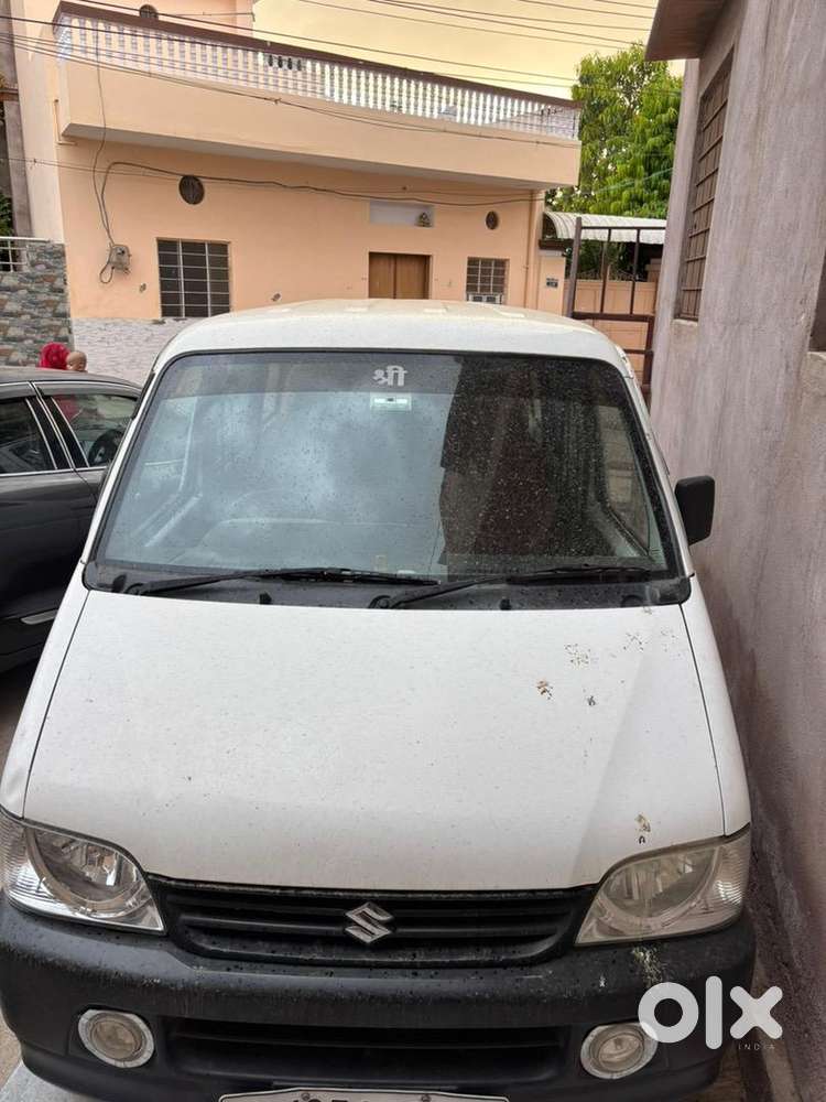 Maruti Suzuki Eeco 2015 Petrol Well Maintained