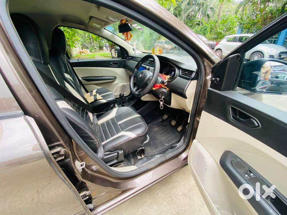 Renault Triber Rxl, 2024, Petrol