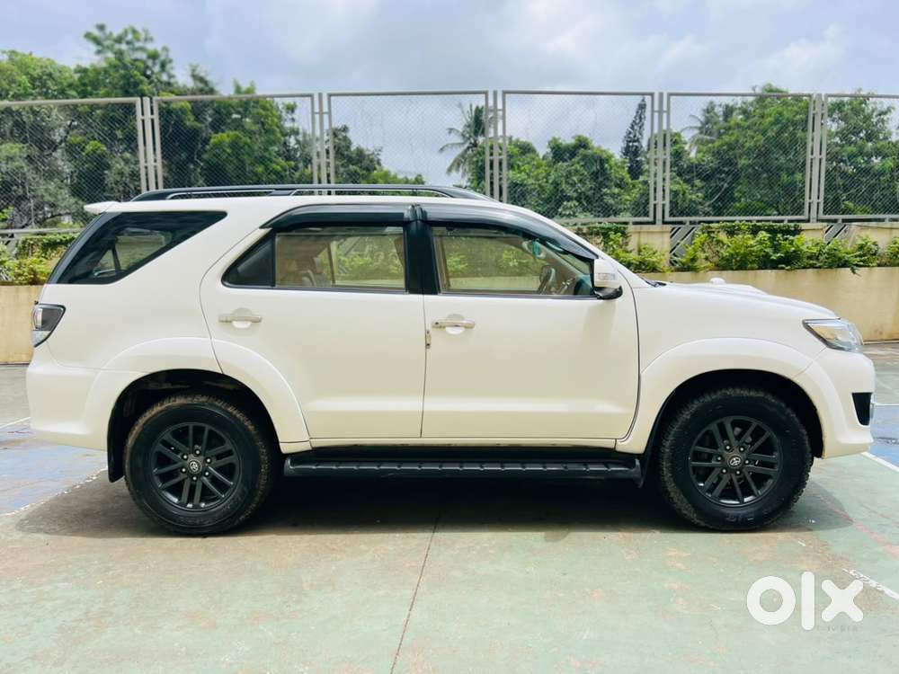 Toyota Fortuner 3.0 4x4 Manual, 2015, Diesel