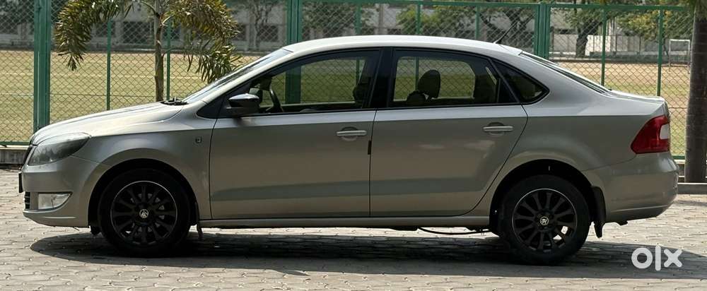 Skoda Rapid 2013-2016 1.5 Tdi At Elegance Black Package, 2015, Diese..