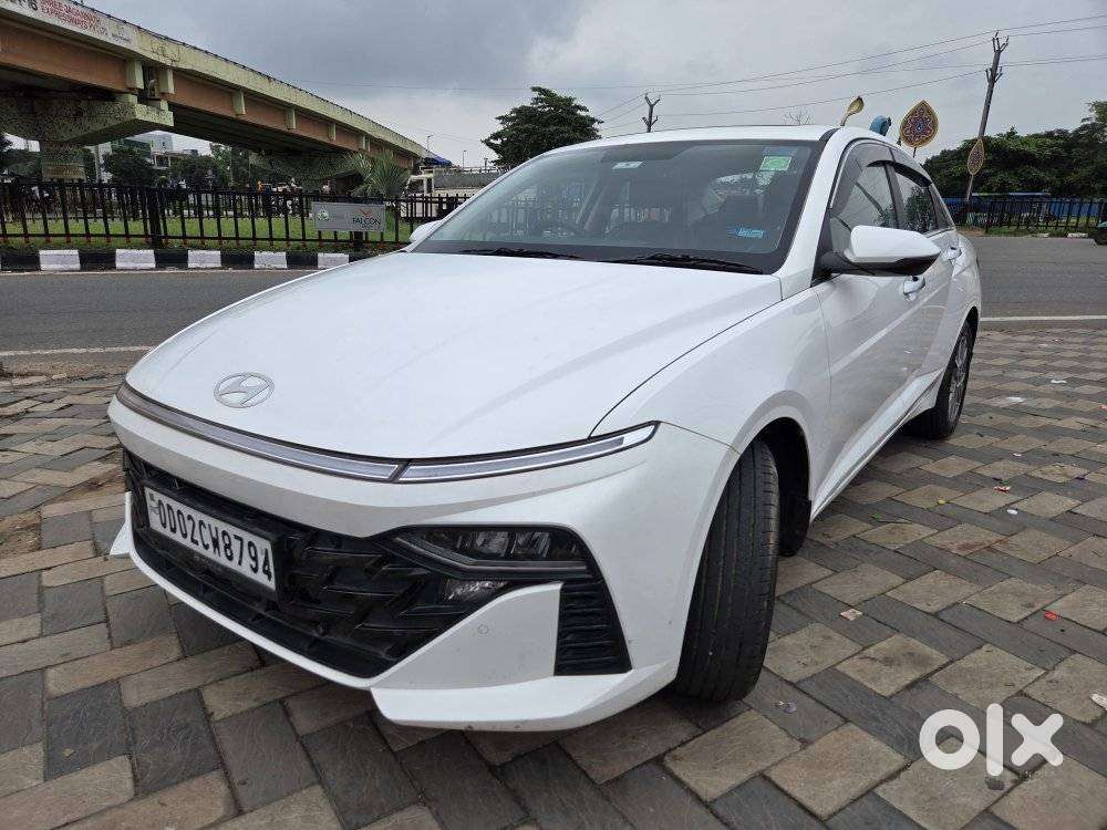 Hyundai Verna 1.5 Mpi Mt Sx (o), 2025, Petrol