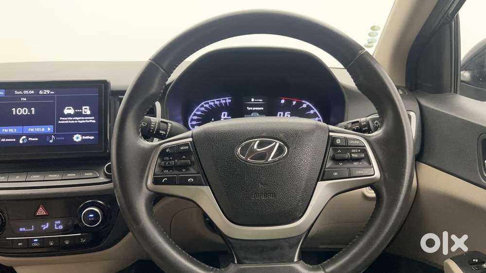 Hyundai Verna 1.5 Sx Ivt, 2022, Petrol