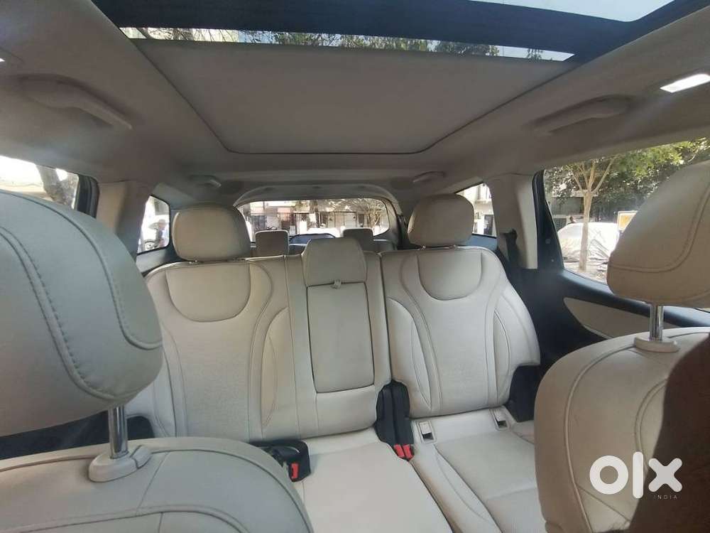 Mahindra Xuv700 2.2 Ax 7 Diesel Mt Luxury Pack Str, 2023, Diesel