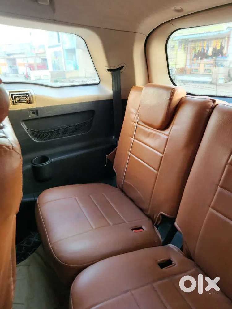 Xuv500 W8 2014