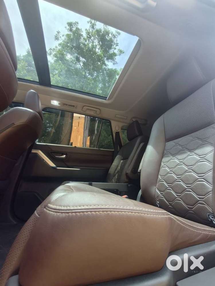 Toyota Innova Hycross 2.0 Zx Hybrid 7 Str, 2023, Petrol