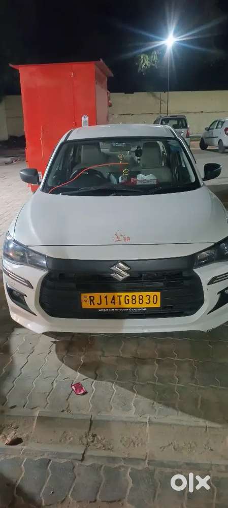 Maruti Suzuki Dzire 2025 Cng & Hybrids 24000 Km Driven