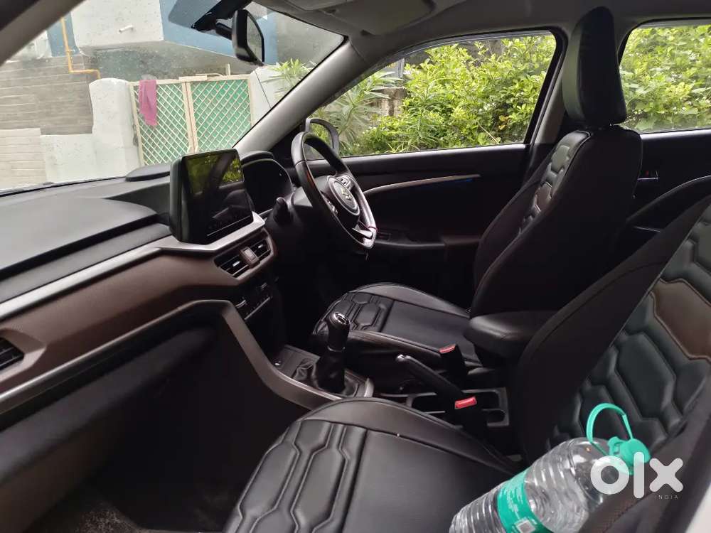 Maruti Suzuki Brezza Zxi +  2024 With Sunroof Excellent Condition