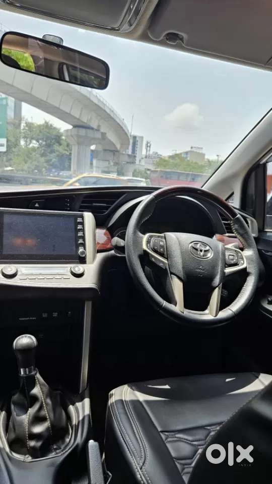 Toyota Innova Crysta [2020-ongoing] 2.4 Vx 8 Str, 2023, Diesel