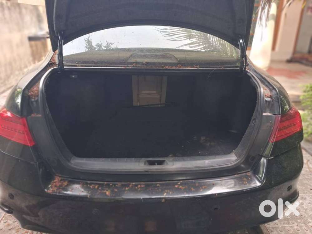 Honda Accord 2.4 Vtec Automatic  Black Beauty, Premium, Executive