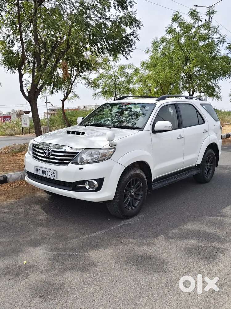 Toyota Fortuner 2015 Diesel 172000 Km Driven